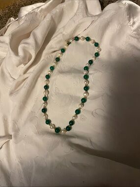 Green gemstone and Pearl Necklace